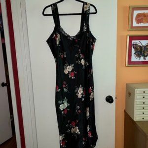 Black & Rose Satin Nightgown